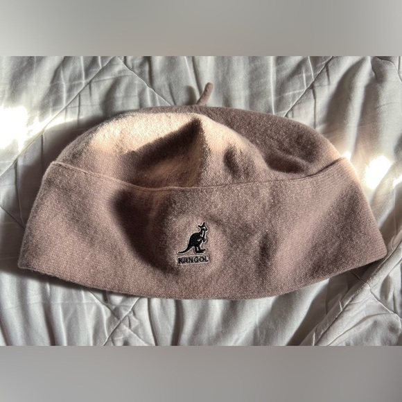 Kangol Wool Pull On Beanie Hat Mauve Pink One Size - Picture 3 of 5